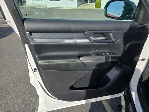 Certified 2025 GMC Terrain Elevation image 22