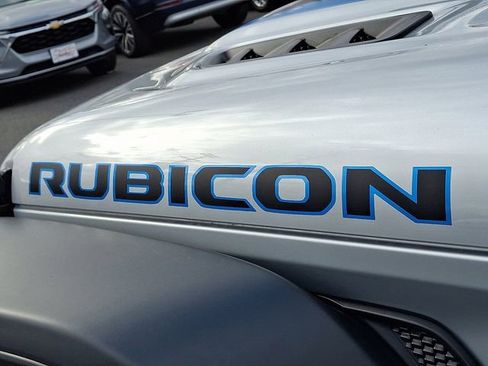 Used 2023 Jeep Wrangler Unlimited Rubicon 4xe w/ Steel Bumper Group image 32