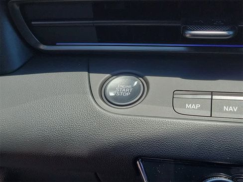 New 2025 Hyundai Elantra SEL image 26