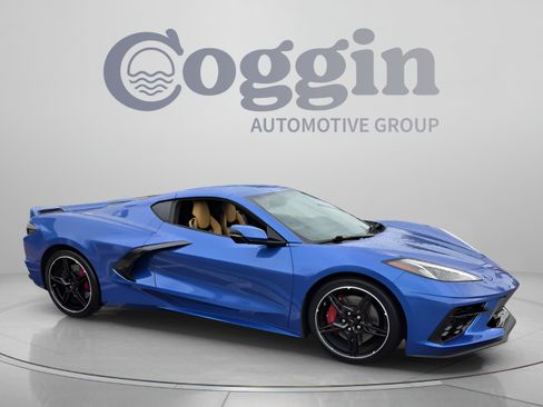 Used 2022 Chevrolet Corvette Stingray Premium Cpe w/ Z51 Performance Package RWD image 7