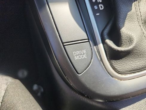 Used 2023 Kia Soul LX FWD image 26