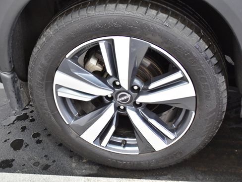 Used 2023 Nissan Rogue SL image 63