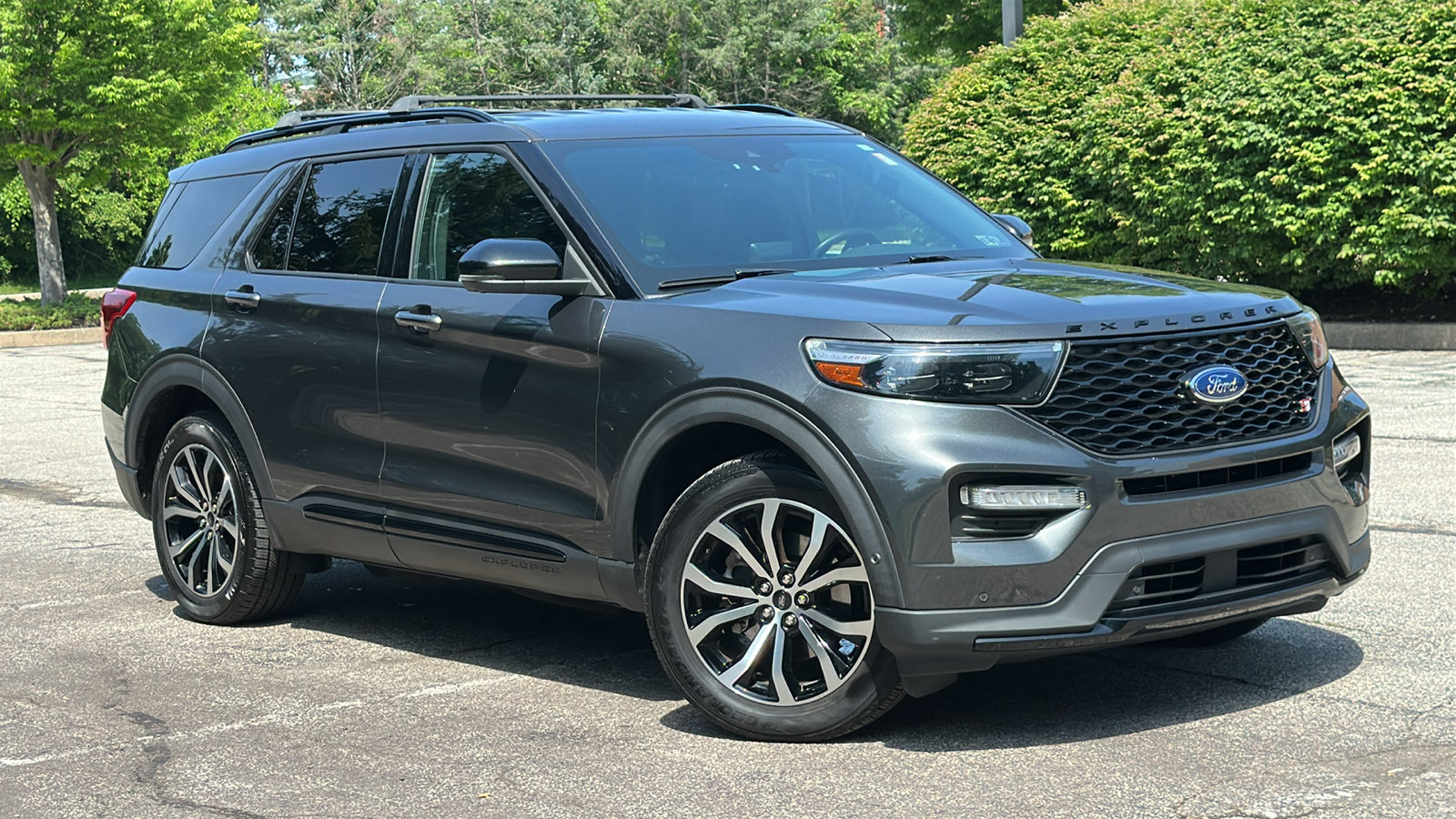 Used 2020 Ford Explorer ST w/ Premium Technology Package AWD/4WD image 1