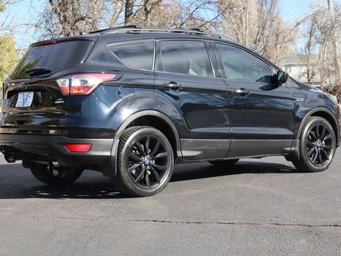 Used 2017 Ford Escape SE w/ Equipment Group 201A image 5