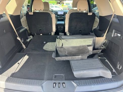 Certified 2023 Ford Explorer Limited w/ Equipment Group 301A AWD/4WD image 24