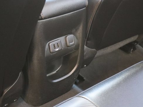 Used 2022 GMC Canyon AT4 AWD/4WD image 18