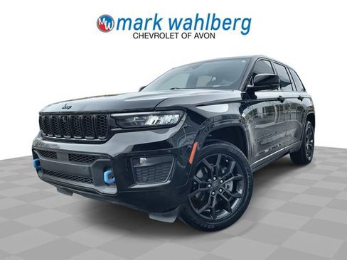Used 2025 Jeep Grand Cherokee Limited 4xe AWD/4WD image 1