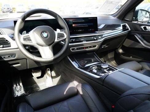 Used 2024 BMW X5 sDrive40i w/ M Sport Package RWD image 21