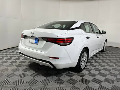 Used 2024 Nissan Sentra S image 7