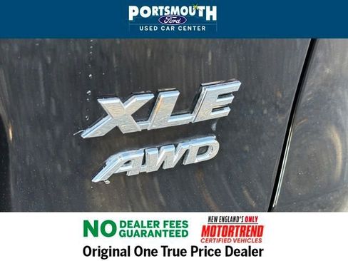Used 2024 Toyota RAV4 XLE image 19