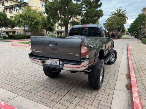 Used 2013 Toyota Tacoma PreRunner w/ TRD Off-Road Pkg RWD image 11