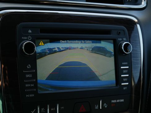 Used 2017 Buick Enclave Premium w/ Experience Buick Package image 27