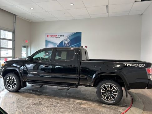 Used 2023 Toyota Tacoma TRD Sport image 4