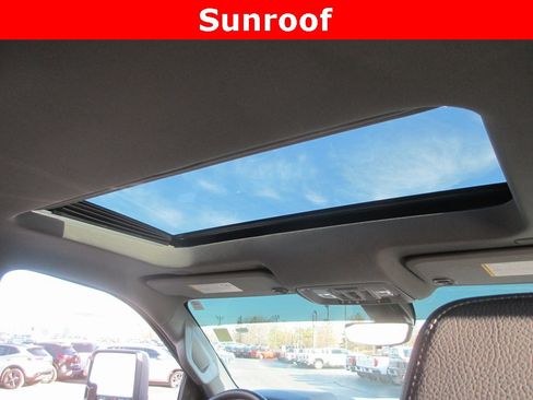 Used 2023 GMC Sierra 2500 Denali w/ Denali Ultimate Package image 18