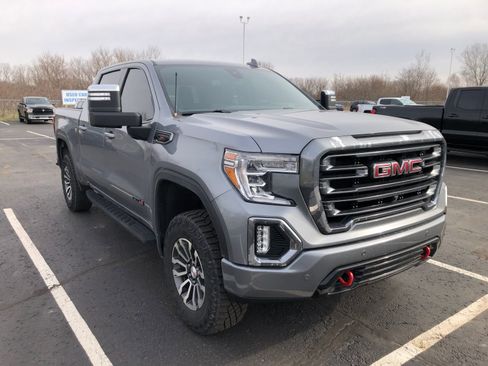Used 2022 GMC Sierra 1500 AT4 w/ AT4 Premium Package image 3