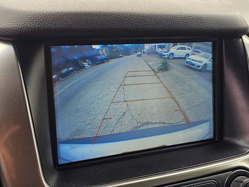 Used 2020 Chevrolet Suburban LT AWD/4WD image 14