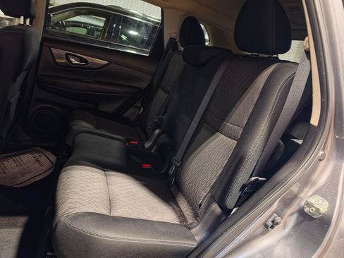 Used 2020 Nissan Rogue SV AWD/4WD image 7