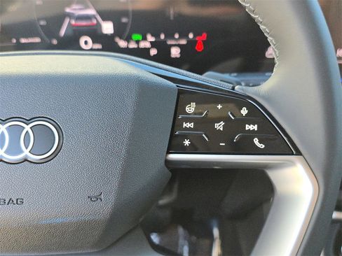 New 2025 Audi Q5 Prestige image 21