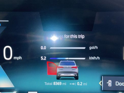 Certified 2025 BMW X5 xDrive50e w/ Premium Package image 25