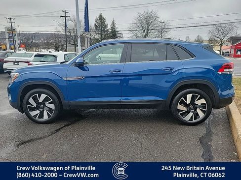 Certified 2025 Volkswagen Atlas Cross Sport SE image 26