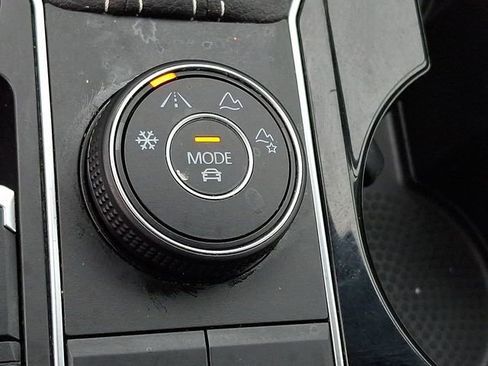 Used 2022 Volkswagen Atlas SEL image 25