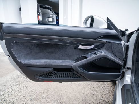 Used 2019 Porsche 911 GT3 RS RWD image 26