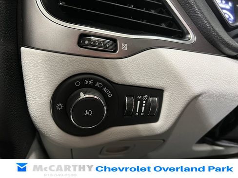 Used 2020 Jeep Cherokee Latitude Plus AWD/4WD image 17