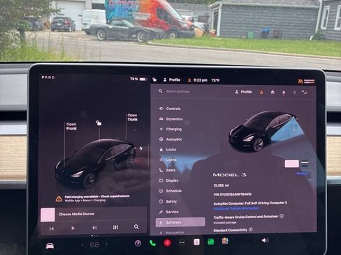 Used 2022 Tesla Model 3 Standard Range RWD image 9