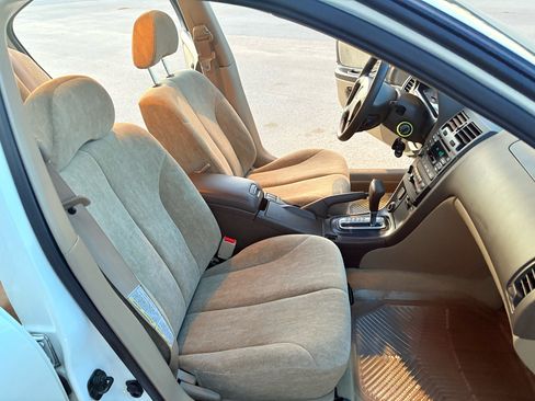 Used 2000 Nissan Maxima GXE image 19