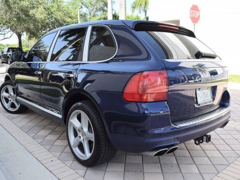 Used 2004 Porsche Cayenne Turbo AWD/4WD image 6