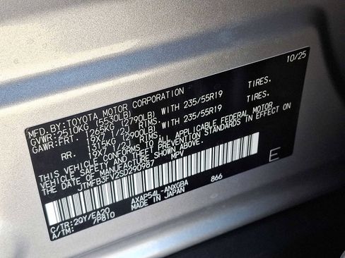 New 2025 Toyota RAV4 XSE image 24