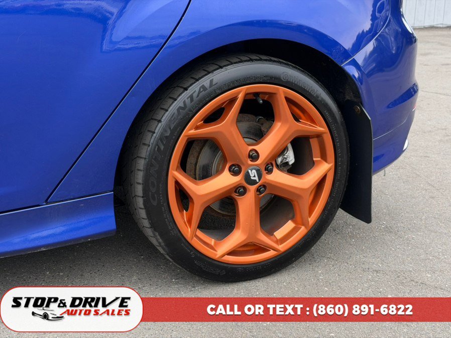 Used 2013 Ford Focus ST FWD image 9