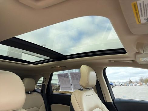 Used 2016 Ford Edge SEL w/ Equipment Group 201A image 14