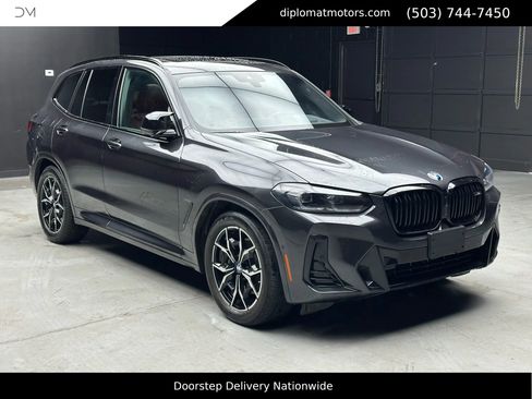 Used 2024 BMW X3 M40i w/ Premium Package image 9