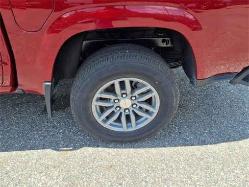 New 2025 Chevrolet Colorado LT w/ LT Convenience Package image 21
