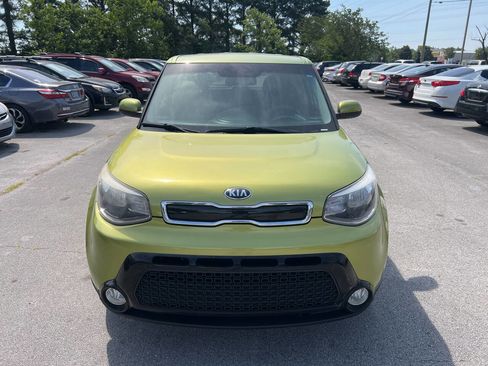 Used 2016 Kia Soul + w/ Audio Package FWD image 3