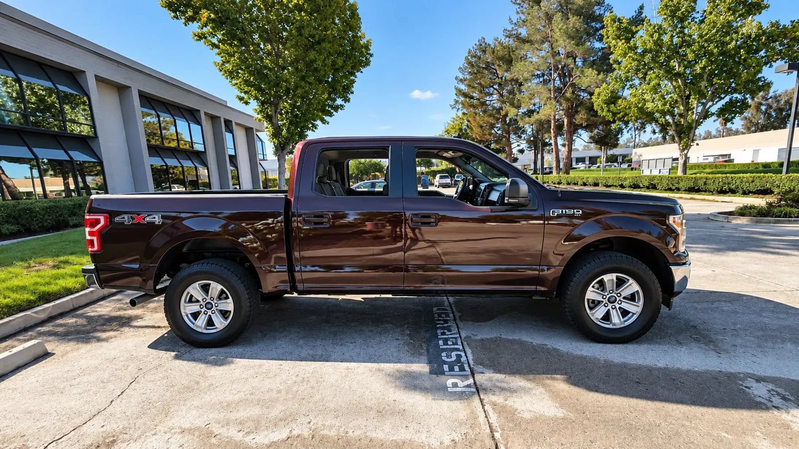 Used 2020 Ford F150 XLT w/ Equipment Group 301A Mid AWD/4WD image 12