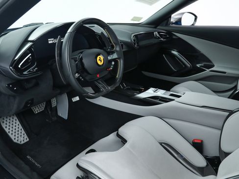 Certified 2025 Ferrari 12Cilindri RWD image 2
