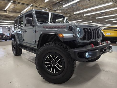 Used 2025 Jeep Wrangler Unlimited Rubicon image 40