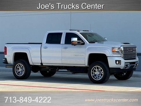 Used 2019 GMC Sierra 3500 Denali w/ Duramax Plus Package image 10