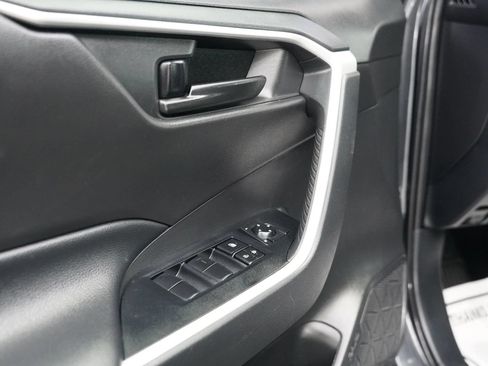 Used 2020 Toyota RAV4 LE w/ All Weather Liner Package AWD/4WD image 14