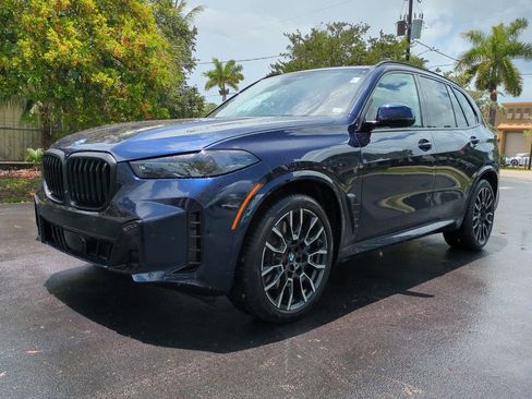 Used 2026 BMW X5 xDrive50e w/ M Sport Package AWD/4WD image 8