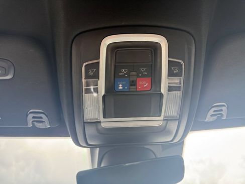 Used 2024 RAM 1500 Laramie RWD image 26