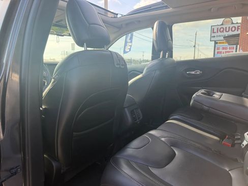 Used 2017 Jeep Cherokee High Altitude w/ Technology Group FWD image 14
