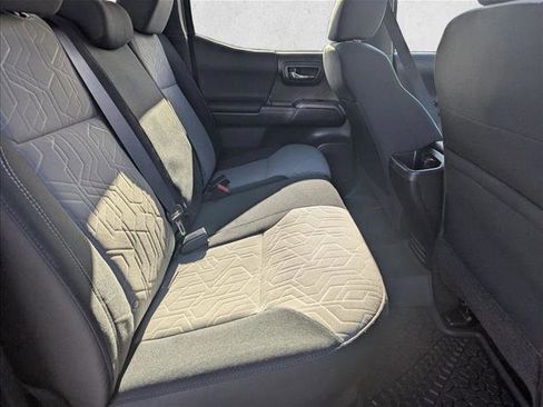 Used 2023 Toyota Tacoma TRD Off-Road image 17