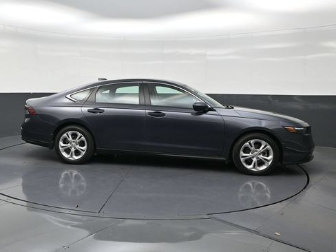 Used 2025 Honda Accord LX image 6