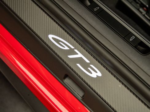 Certified 2026 Porsche 911 GT3 RWD image 27