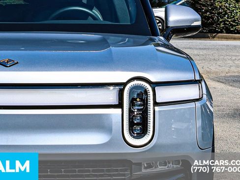 Used 2024 Rivian R1S Adventure image 15