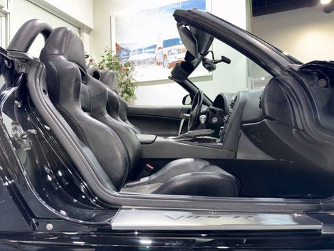 Used 2004 Dodge Viper SRT-10 RWD image 62