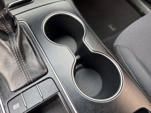Used 2019 Kia Sorento FWD image 18